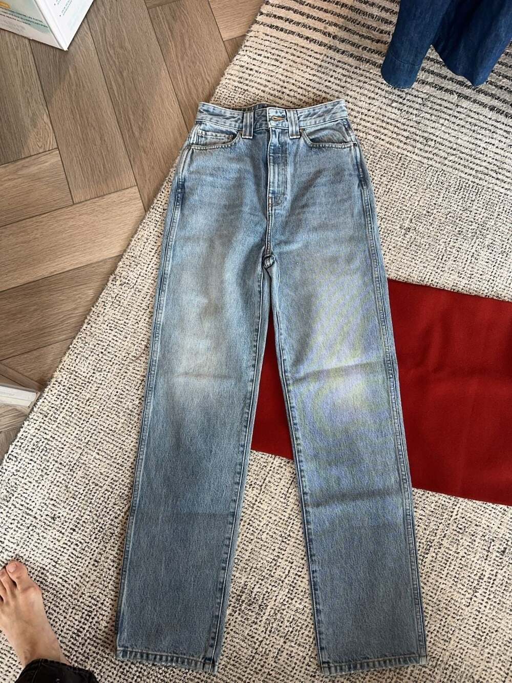 KHAITE Albi High-Waisted Straight Leg Jeans